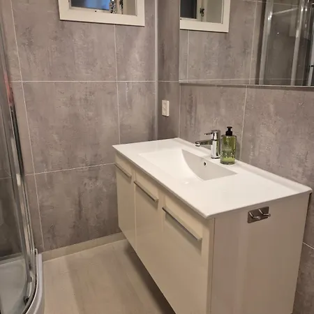 Newly Renovated With The View In Town! Apartmán Tromsø